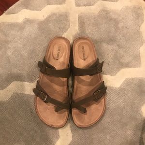 STEVE MADDEN SANDALS